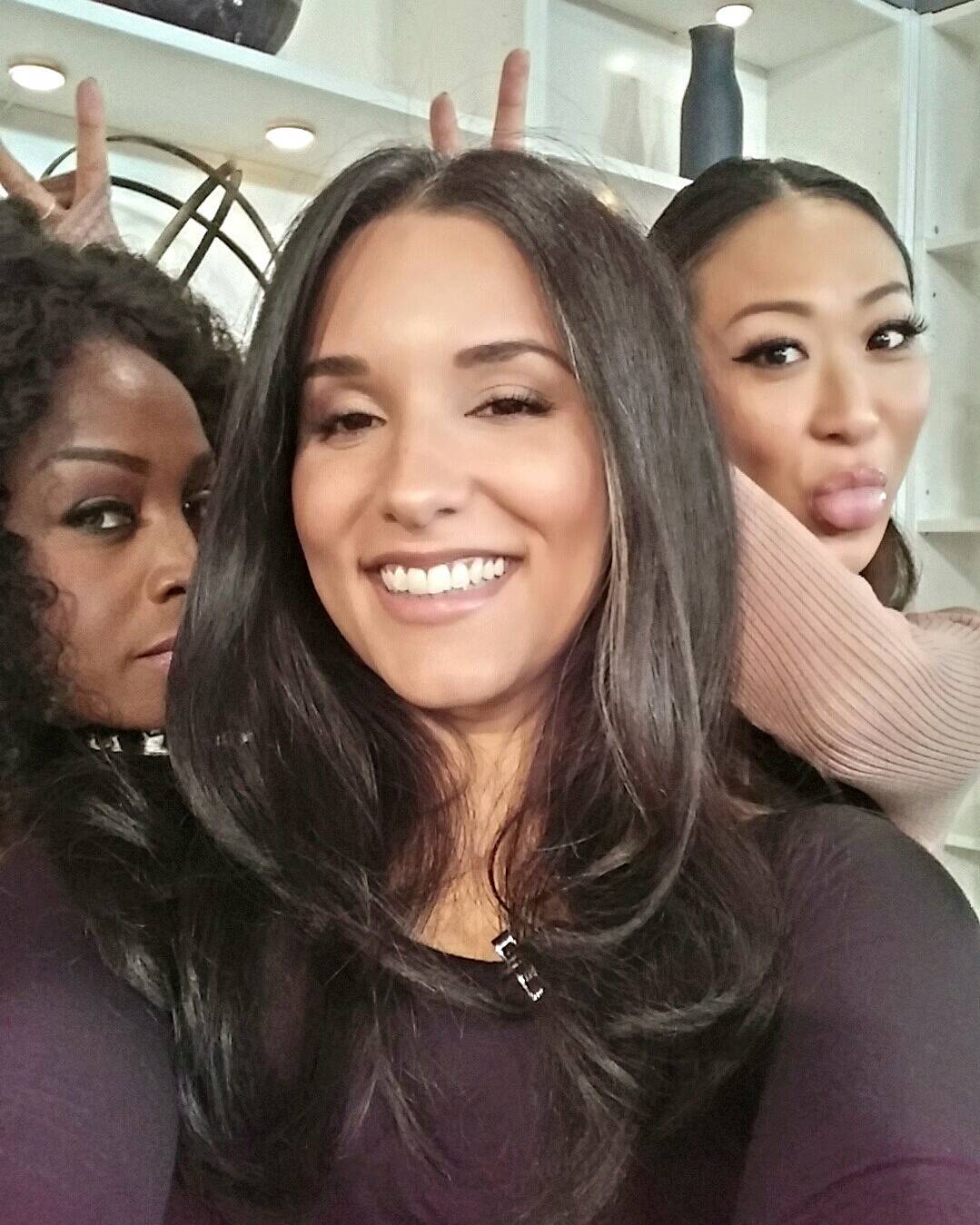 Because, I get to work with the best goofballs 😜 ❤😆🎉😈
Tune in tmrw to @citylineca #MakeoverMadness at 9 am. Three stunning makeovers, fashion shows & a beauty panel where I answer highlighting tips for darker skin tones.